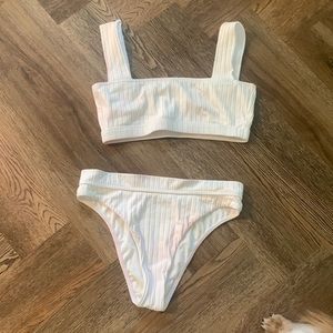 Billabong swimsuit size small